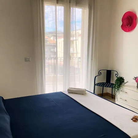 Apartment Holihome - La Variopinta,100m Dal Mare *